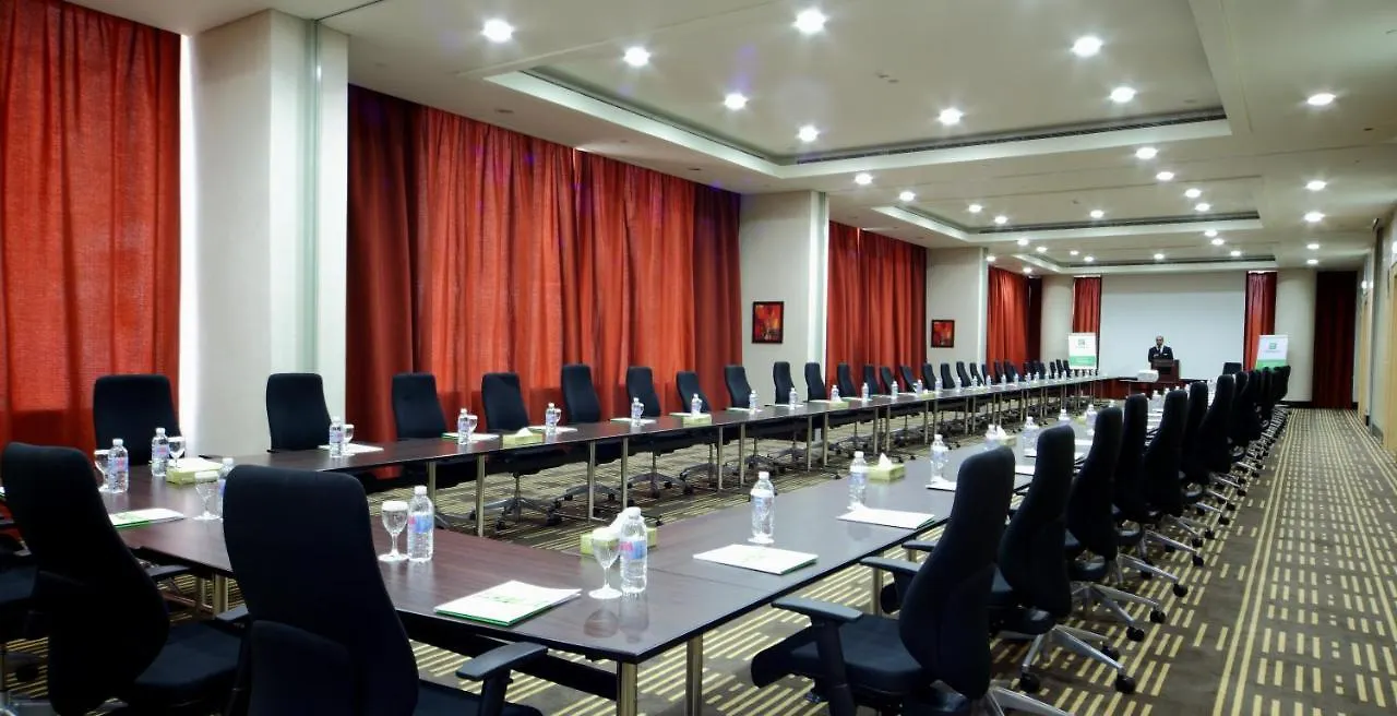 Holiday Inn Olaya By Ihg Riyadh 4*,